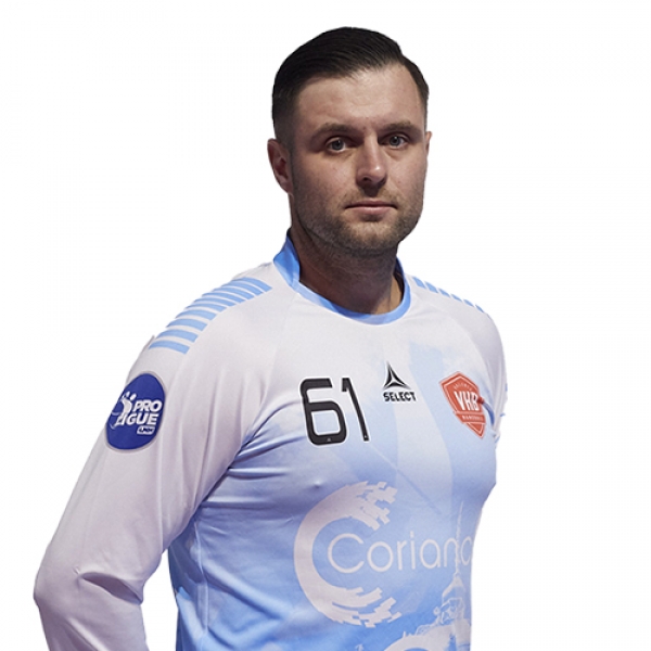 Artur  Adamik
