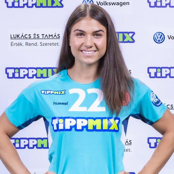 Sára Paróczy